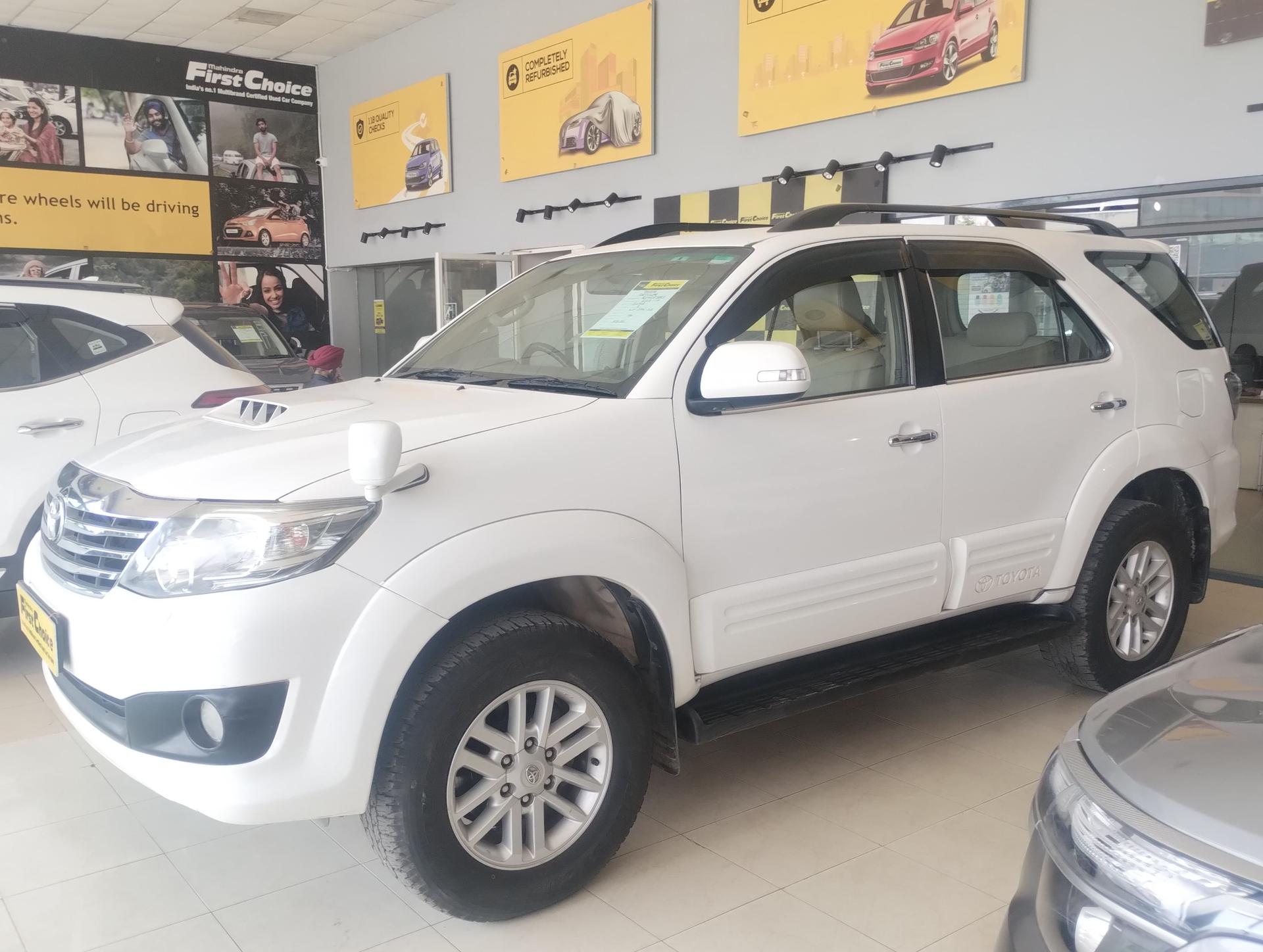 2013 Toyota Fortuner 3.0 4x2 MT 2013 Toyota Fortuner 3.0 4x2 MT