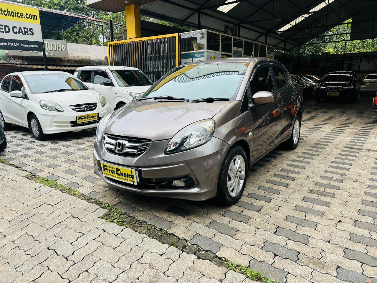 2014 Honda Amaze S MT Diesel BS IV 2014 Honda Amaze S MT Diesel BS IV