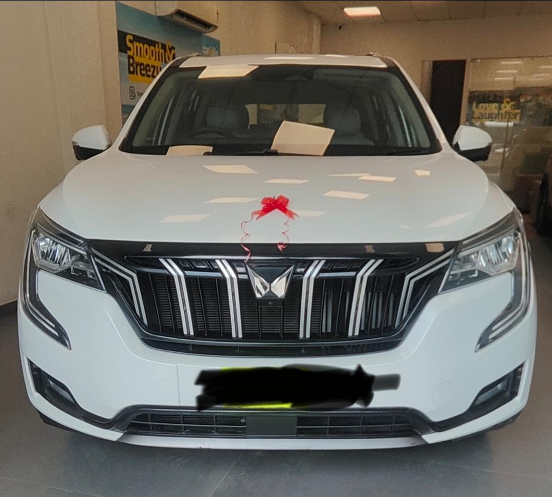 2022 Mahindra XUV700 AX7 MT Diesel 7 STR 2022 Mahindra XUV700 AX7 MT Diesel 7 STR