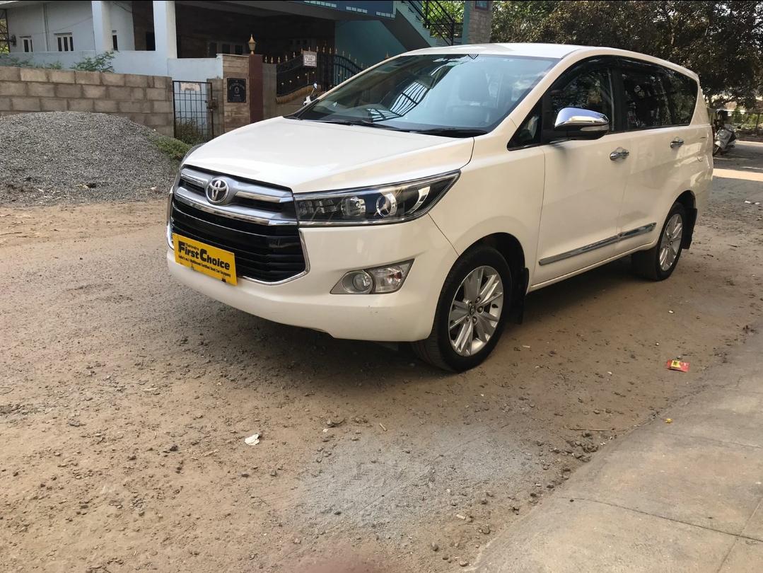 2017 Toyota Innova Crysta 2.4 ZX MT 7-Seater BS IV 2017 Toyota Innova Crysta 2.4 ZX MT 7-Seater BS IV