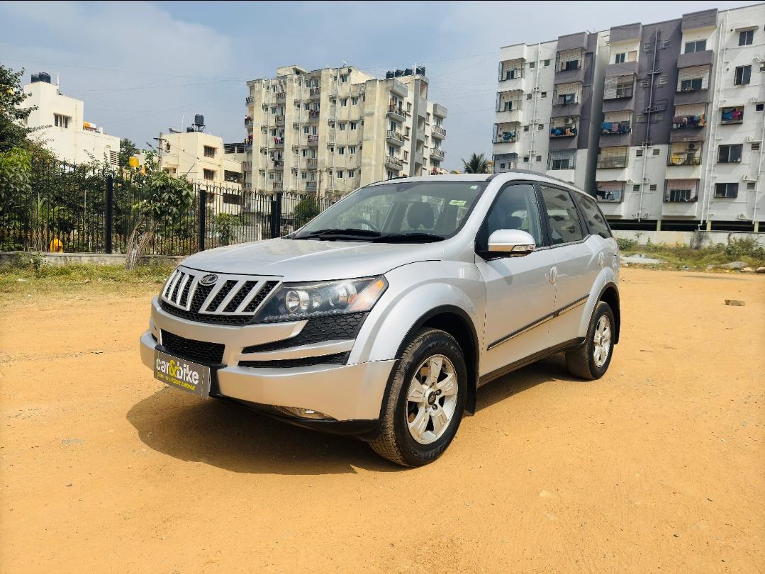 2015 Mahindra XUV500 W8 FWD 2015 Mahindra XUV500 W8 FWD