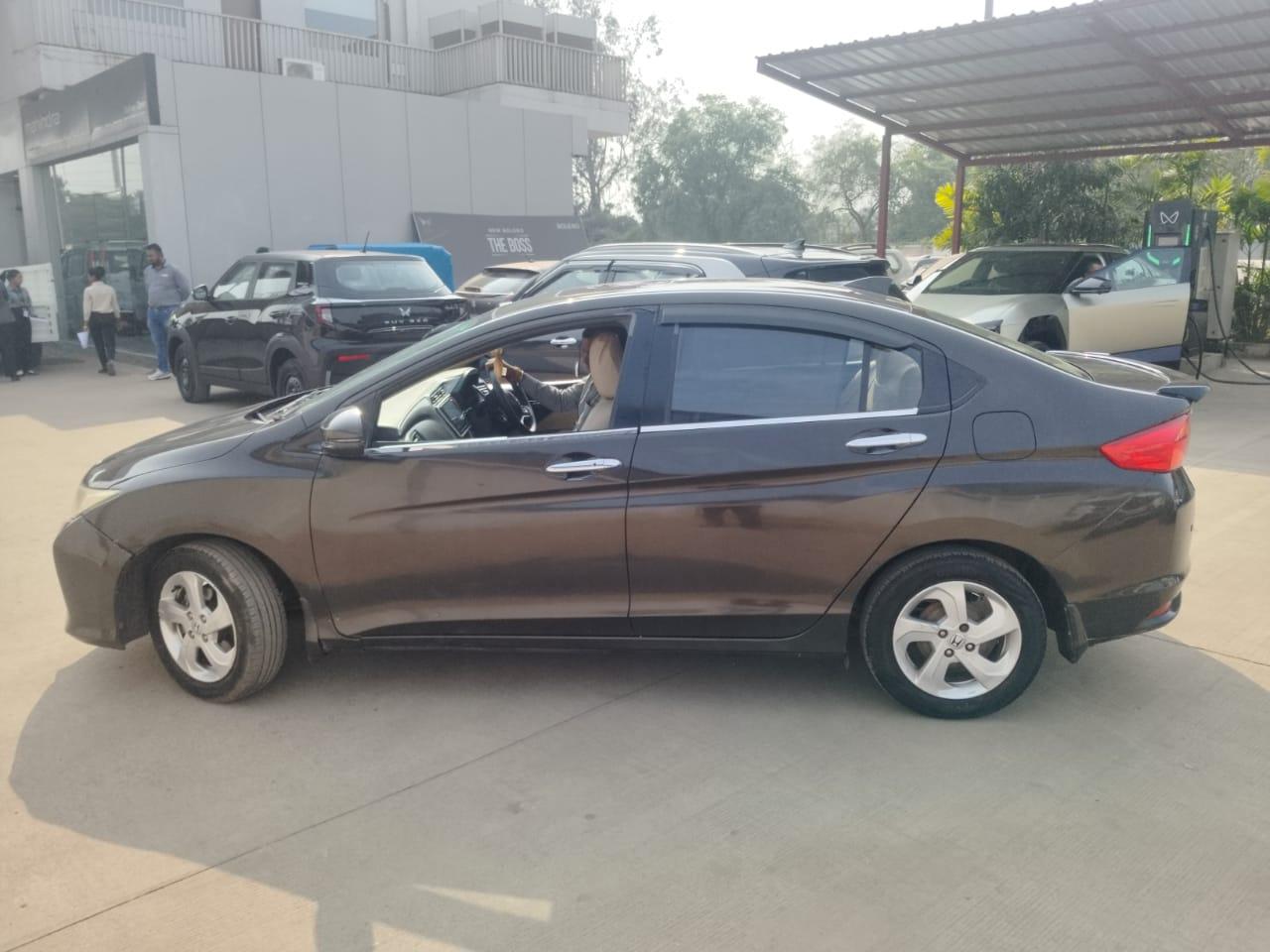 2016 Honda City VX MT Petrol BS IV 2016 Honda City VX MT Petrol BS IV