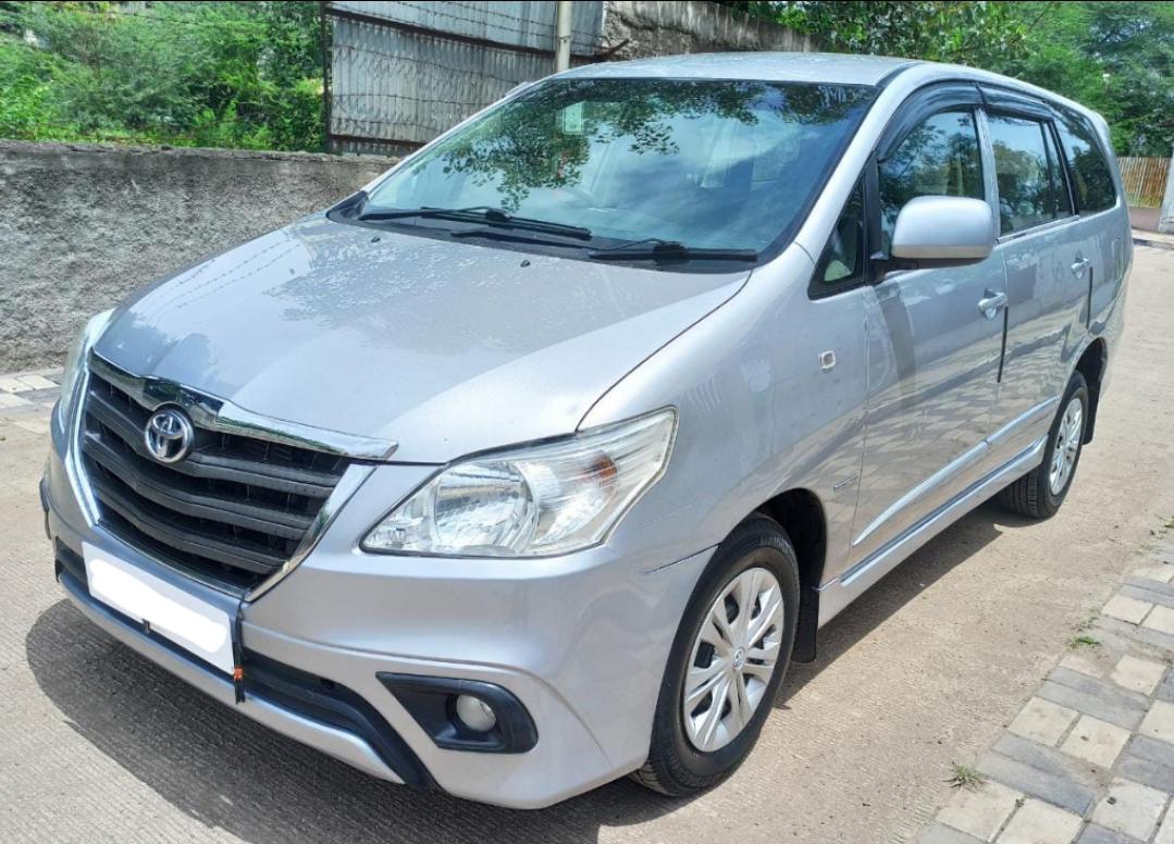 2015 Toyota Innova Euro IV 2.5 GX 7 Seater 2015 Toyota Innova Euro IV 2.5 GX 7 Seater