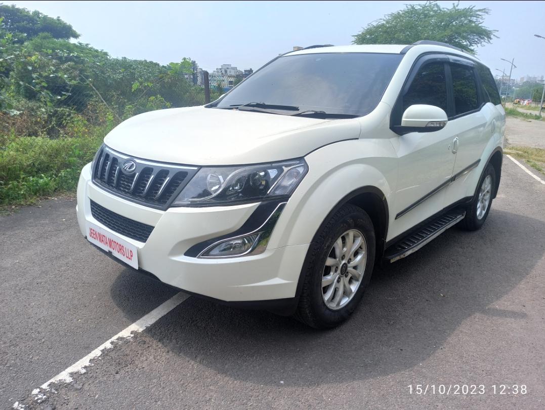 2016 Mahindra XUV500 W8 FWD 2016 Mahindra XUV500 W8 FWD