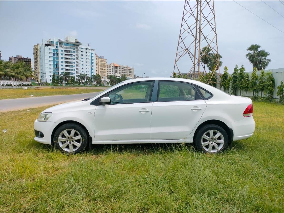 2012 Volkswagen Vento 1.6 Highline Diesel 2012 Volkswagen Vento 1.6 Highline Diesel