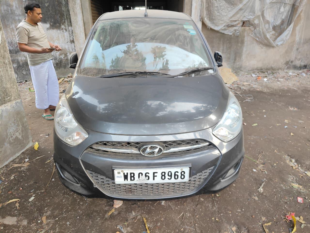 2011 Hyundai i10 1.2 Sportz MT 2011 Hyundai i10 1.2 Sportz MT