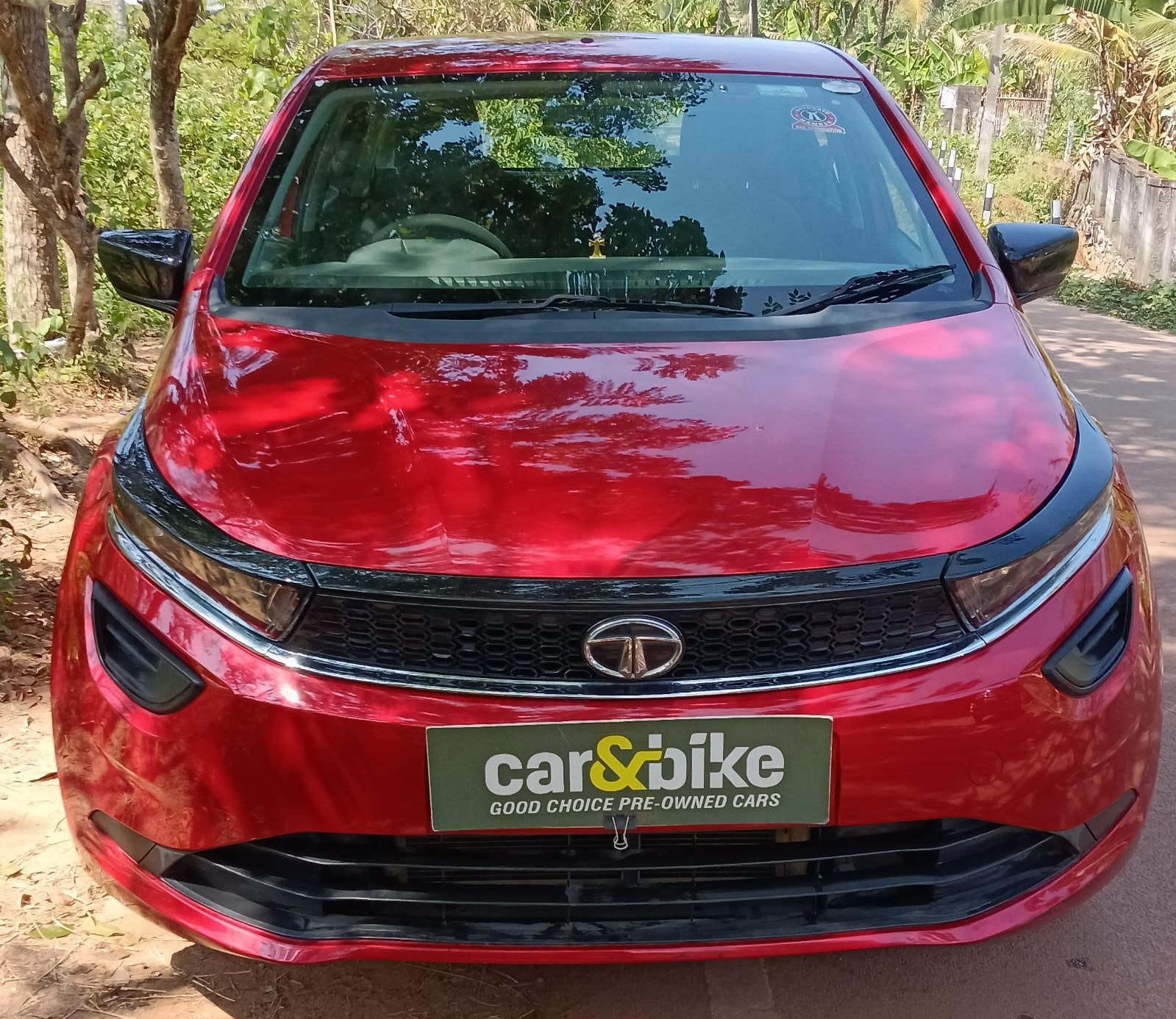 2020 Tata Altroz XE Petrol 2020 Tata Altroz XE Petrol