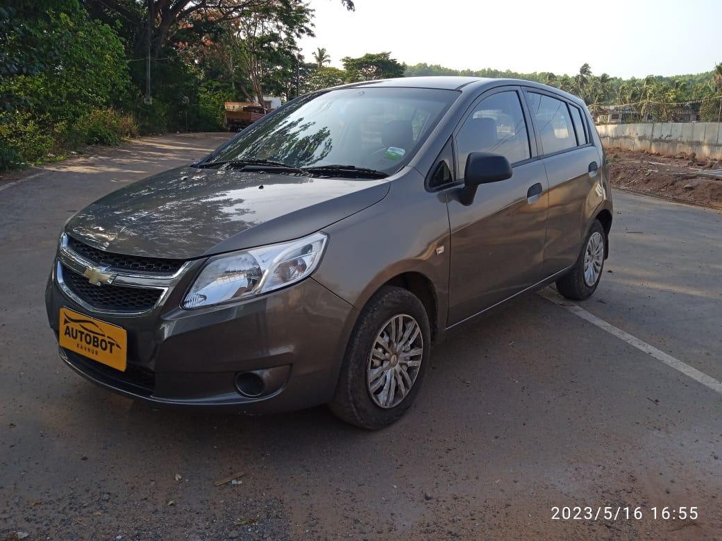 2015 Chevrolet Sail UVA 1.2 Base 2015 Chevrolet Sail UVA 1.2 Base