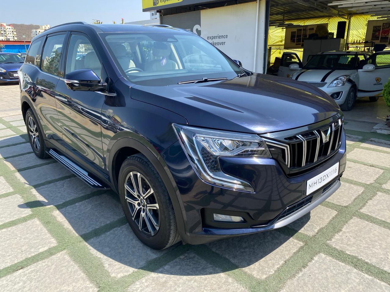 2022 Mahindra XUV700 AX7 MT Petrol 7 STR 2022 Mahindra XUV700 AX7 MT Petrol 7 STR