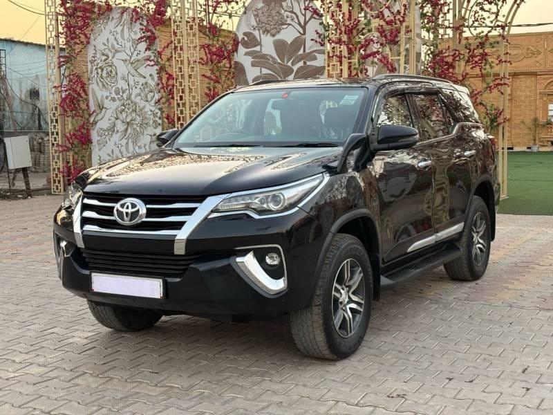 2018 Toyota Fortuner 2.8 4X2 AT BS IV 2018 Toyota Fortuner 2.8 4X2 AT BS IV