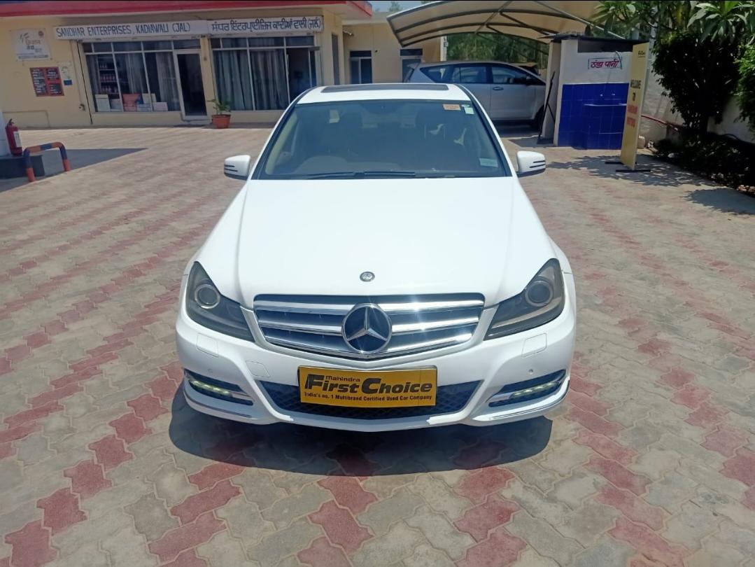 2013 Mercedes-Benz C-Class 220 CDI Classic 2013 Mercedes-Benz C-Class 220 CDI Classic