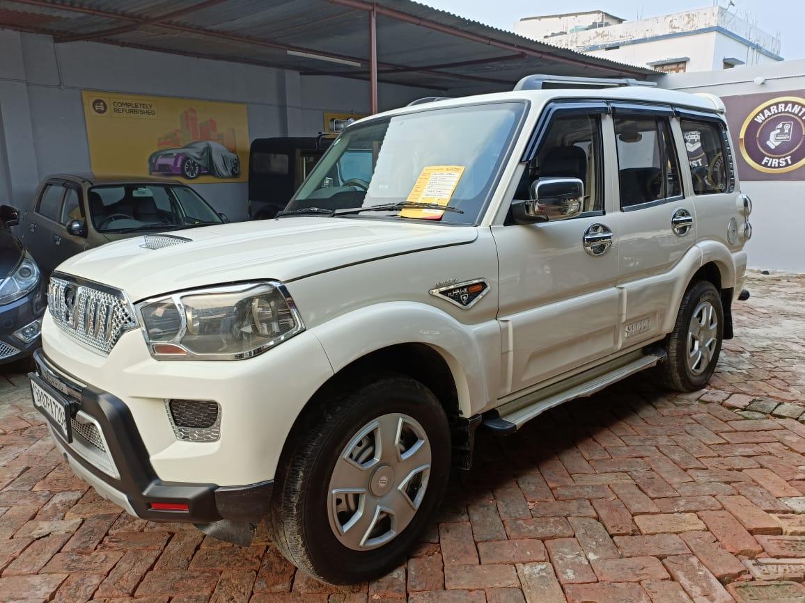 2015 Mahindra Scorpio S4 2WD 2015 Mahindra Scorpio S4 2WD