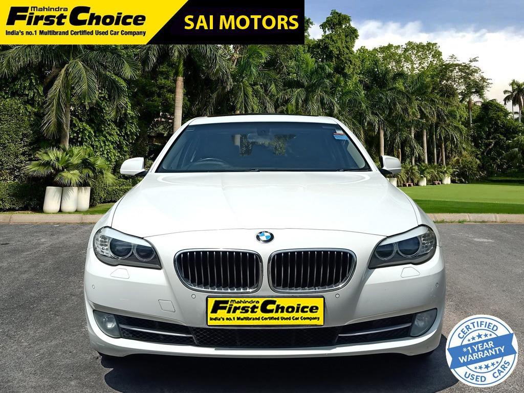 2012 BMW 5 Series 520i Luxury Line 2012 BMW 5 Series 520i Luxury Line