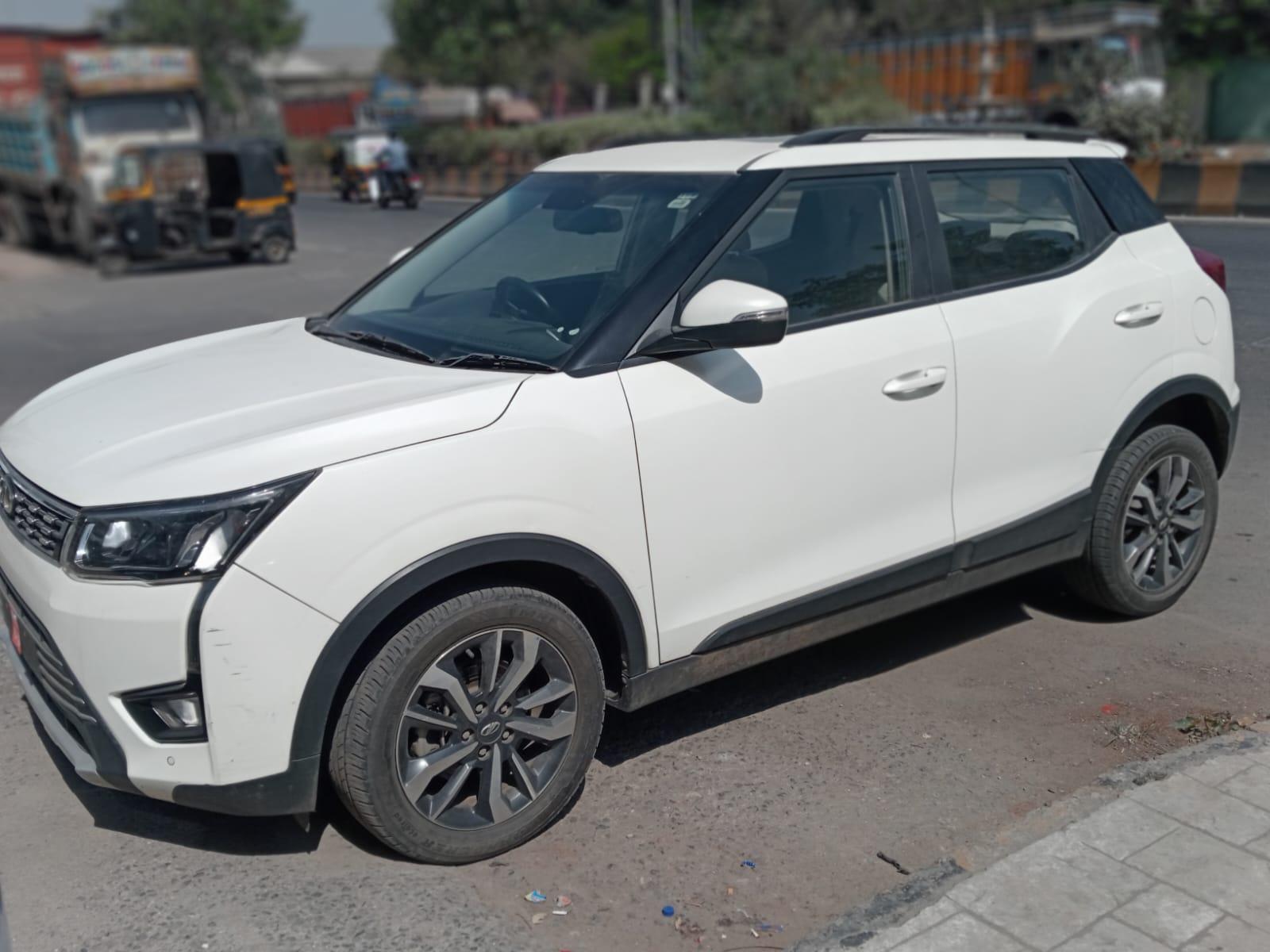 2022 Mahindra XUV300 W8 (O) AMT 2022 Mahindra XUV300 W8 (O) AMT