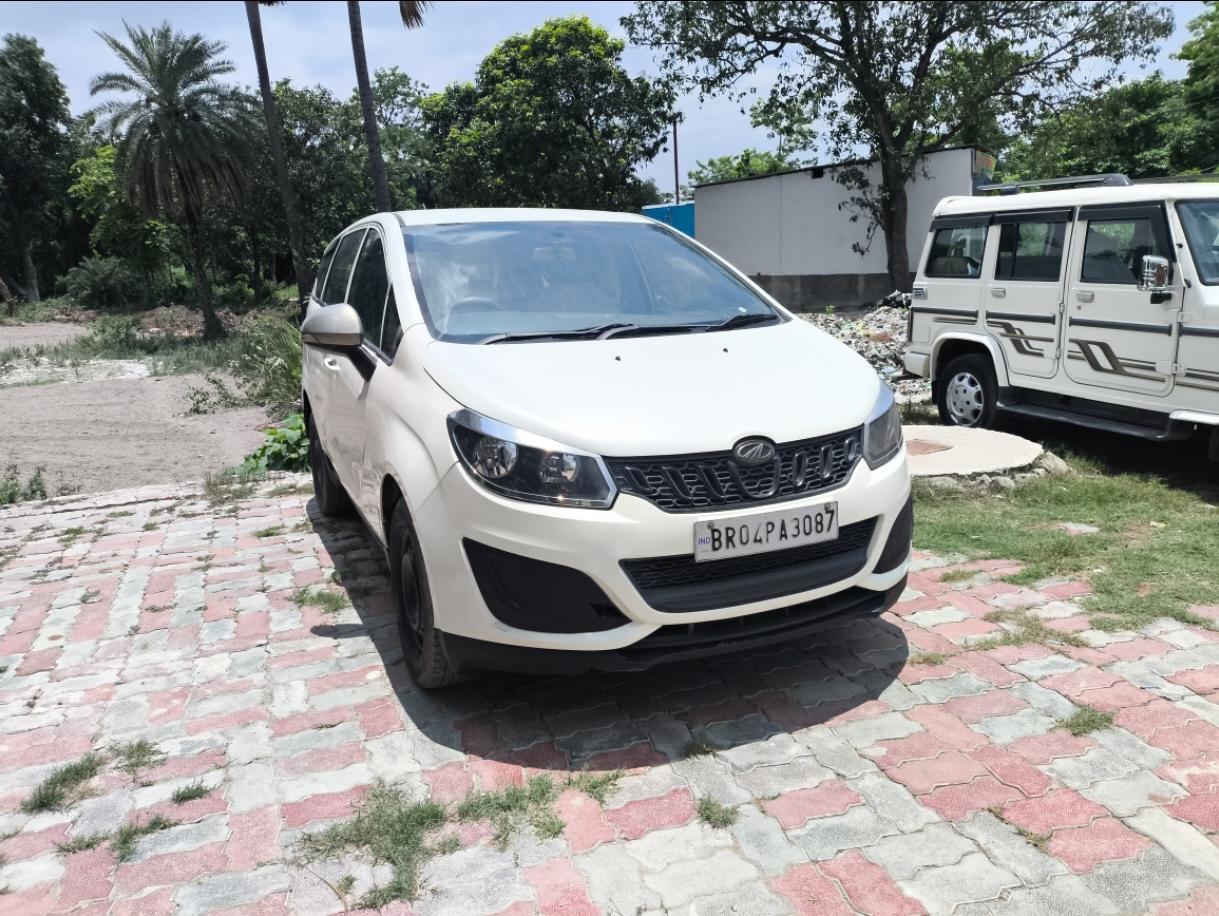2018 Mahindra Marazzo M2 8-Seater 2018 Mahindra Marazzo M2 8-Seater