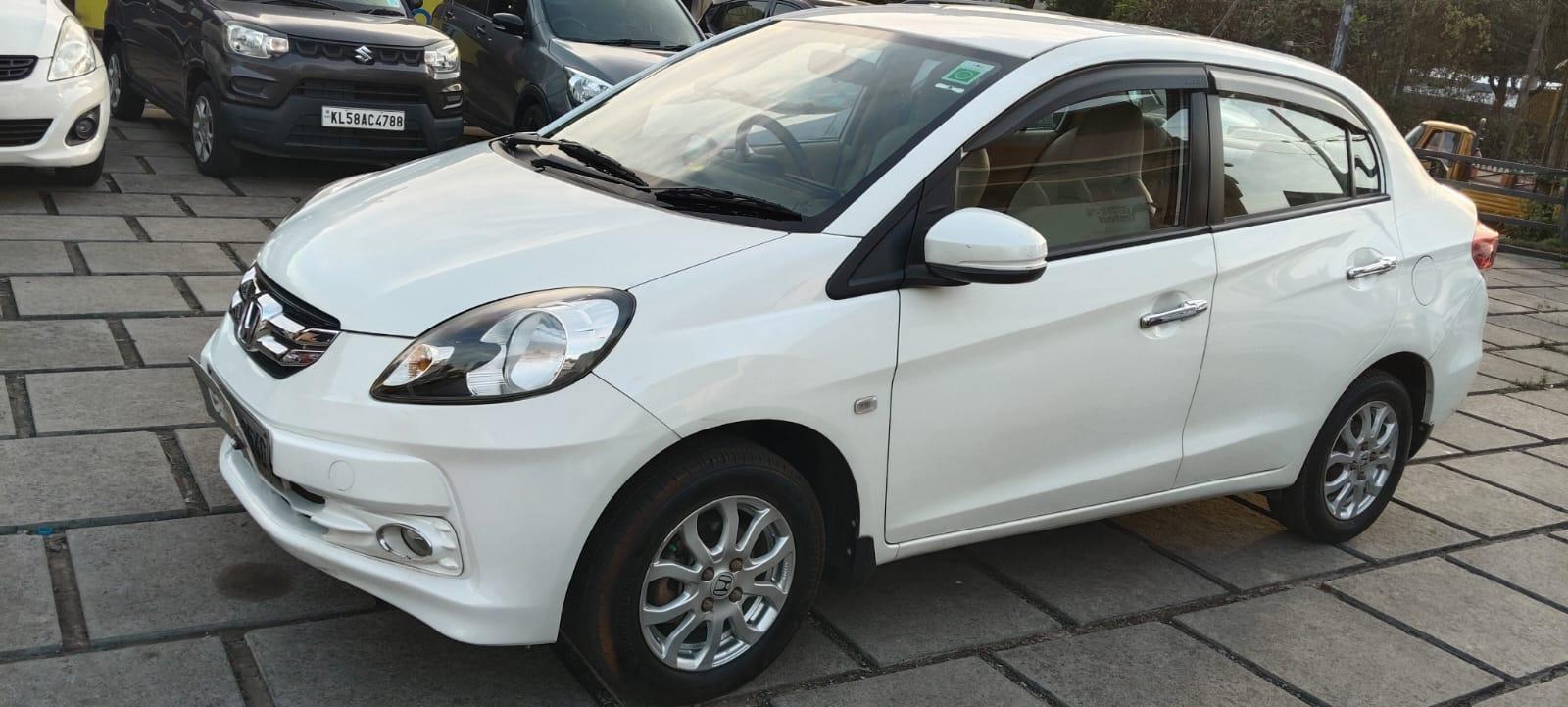 2016 Honda Amaze S MT Petrol BS IV 2016 Honda Amaze S MT Petrol BS IV