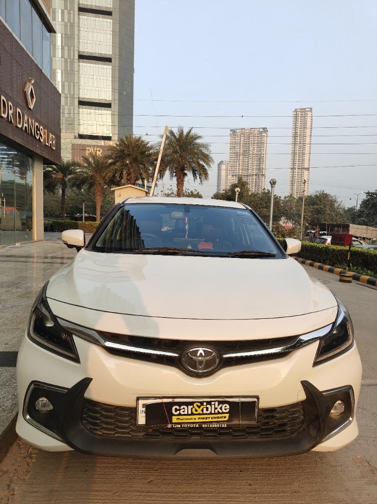 2024 Toyota Glanza V MT 2024 Toyota Glanza V MT