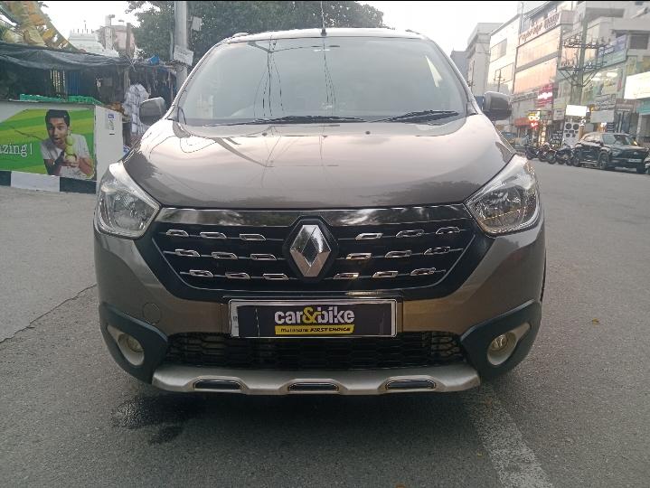 2015 Renault Lodgy Stepway RXZ 110PS 7 Seater 2015 Renault Lodgy Stepway RXZ 110PS 7 Seater