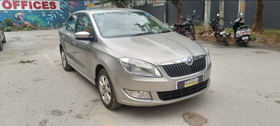 2014 Skoda Rapid 1.6 MPI Ambition Petrol BS IV 2014 Skoda Rapid 1.6 MPI Ambition Petrol BS IV