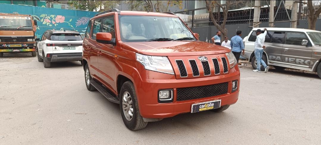 2016 Mahindra TUV300 T8 2016 Mahindra TUV300 T8