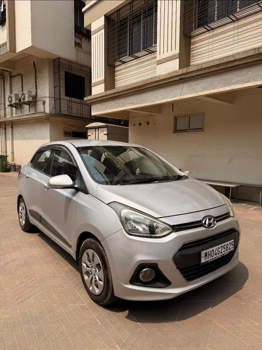 2015 Hyundai Xcent Base ABS Petrol 2015 Hyundai Xcent Base ABS Petrol