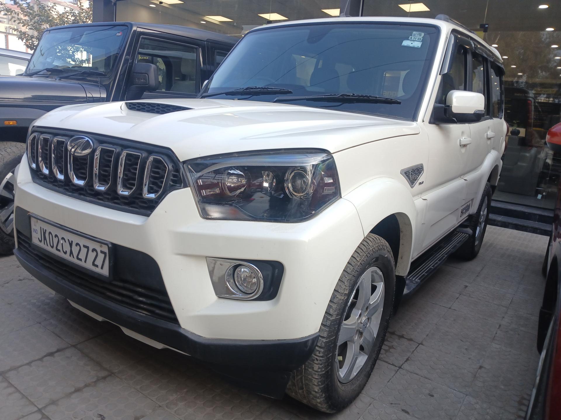 2022 Mahindra Scorpio S11 2WD BS IV 2022 Mahindra Scorpio S11 2WD BS IV
