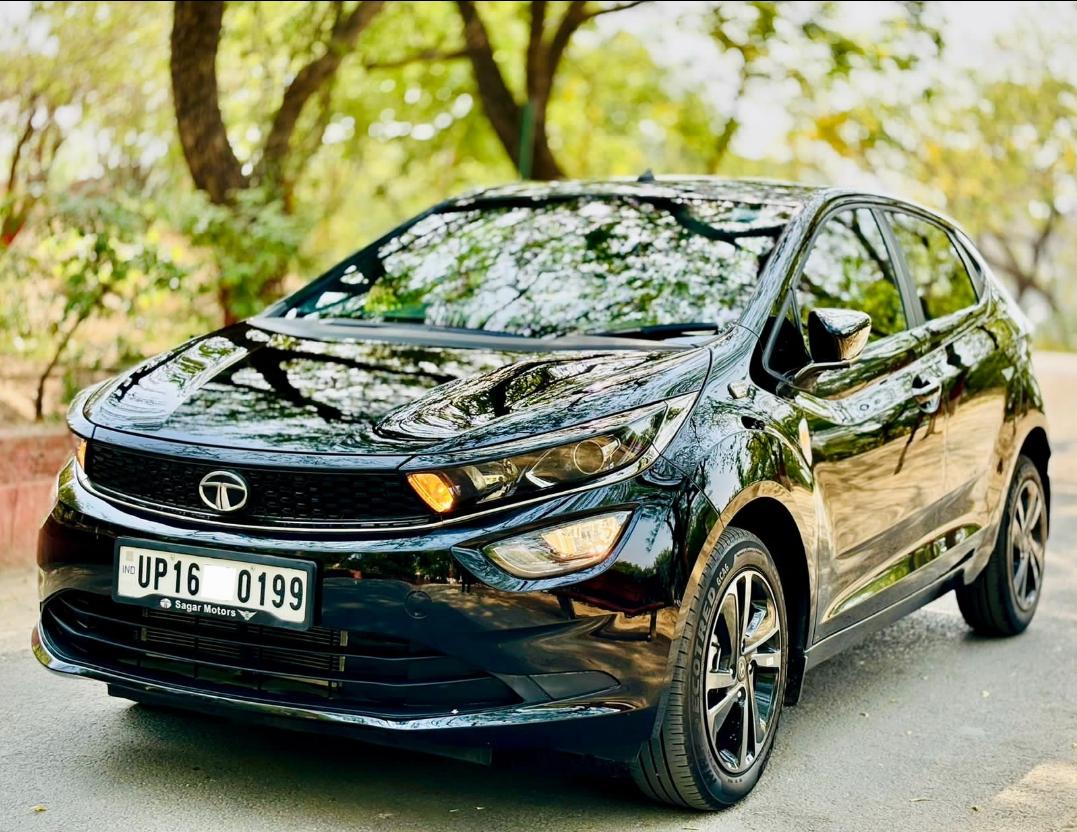 2023 Tata Altroz XZ Plus TC Dark Petrol 2023 Tata Altroz XZ Plus TC Dark Petrol