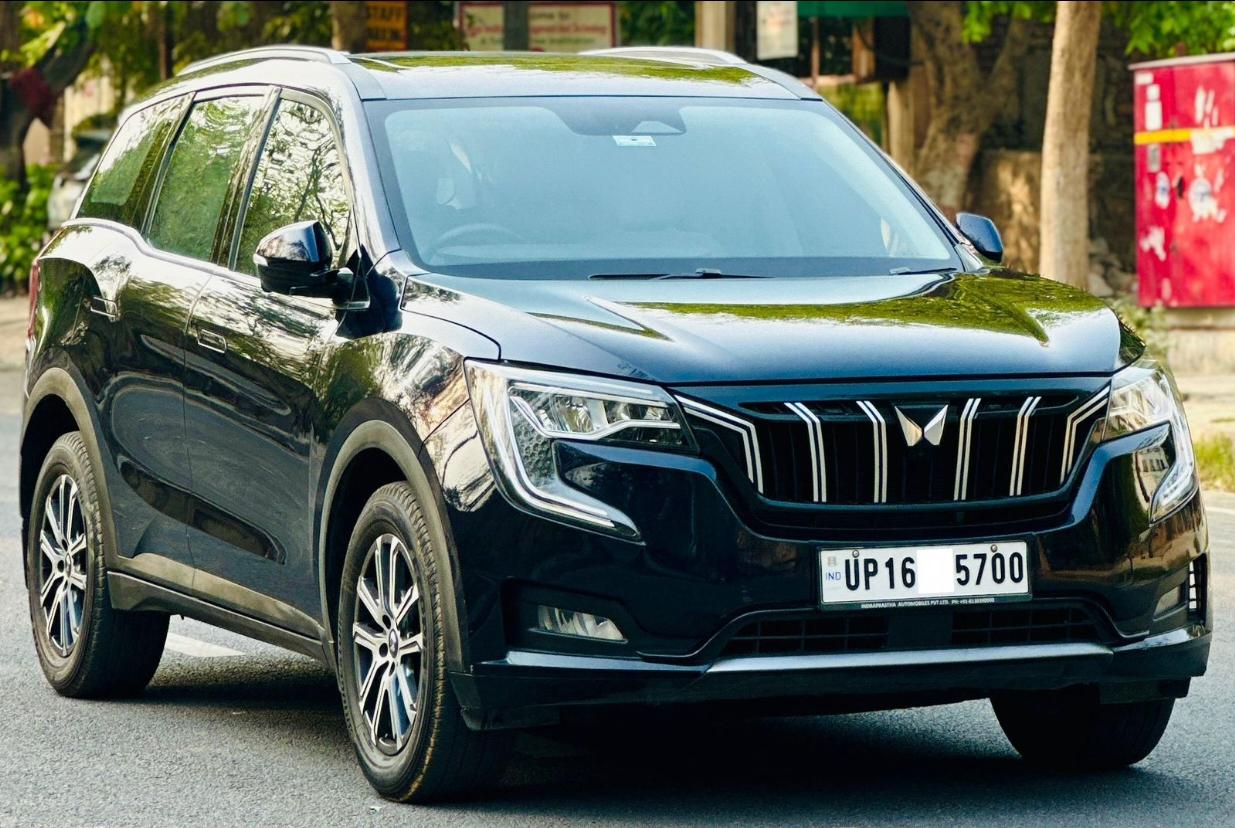2022 Mahindra XUV700 AX7 AT Petrol 7 STR 2022 Mahindra XUV700 AX7 AT Petrol 7 STR