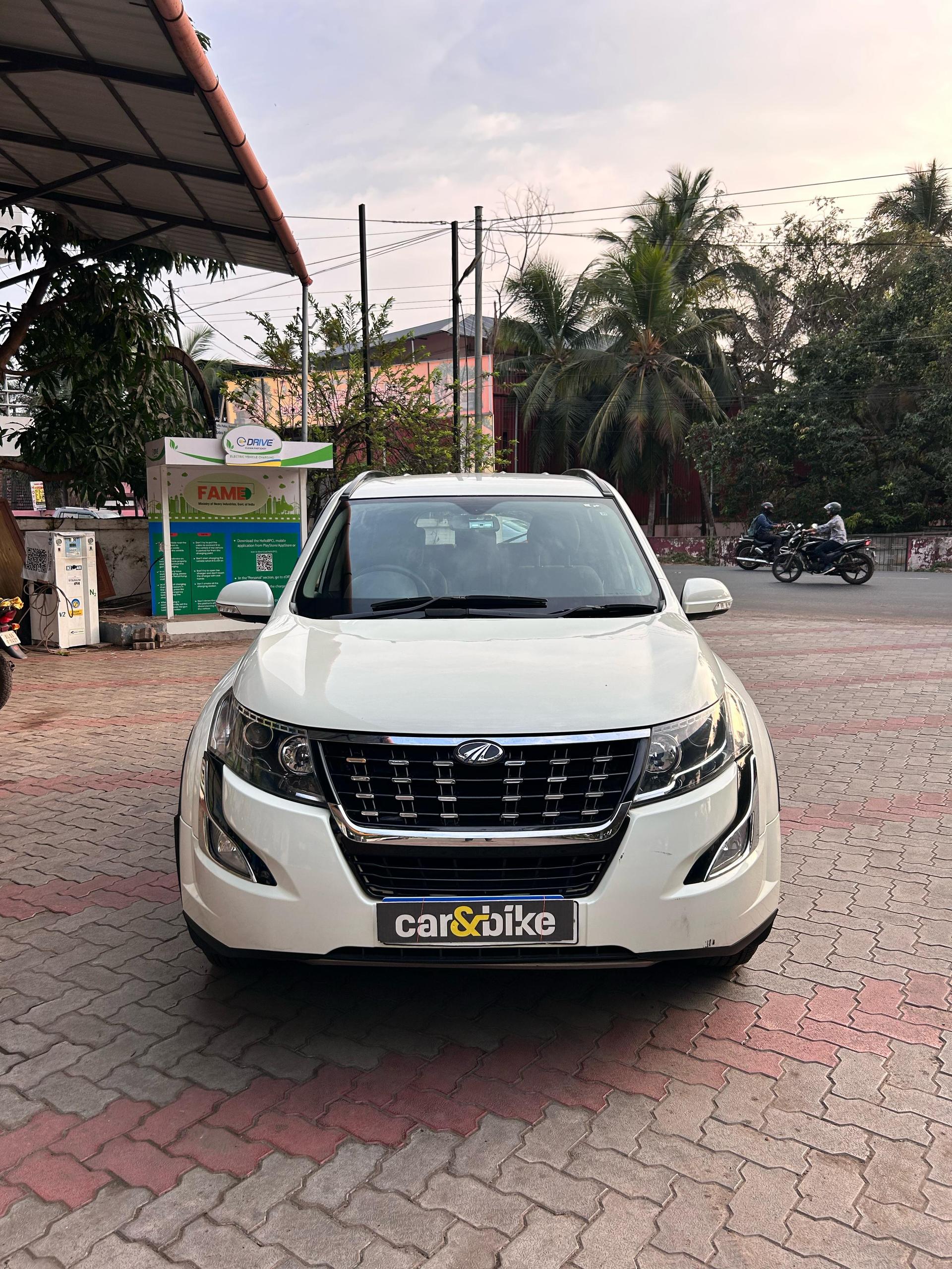 2018 Mahindra XUV500 W7 BS IV 2018 Mahindra XUV500 W7 BS IV