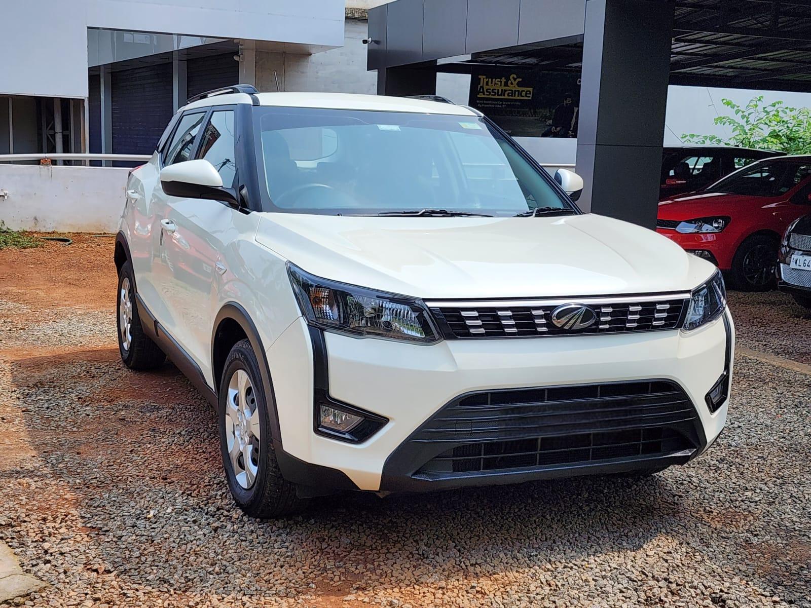 2020 Mahindra XUV300 W6 Diesel BS IV 2020 Mahindra XUV300 W6 Diesel BS IV