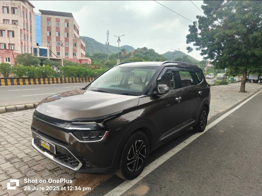 2022 Kia Carens Luxury Plus 1.5 AT Diesel 7 STR 2022 Kia Carens Luxury Plus 1.5 AT Diesel 7 STR