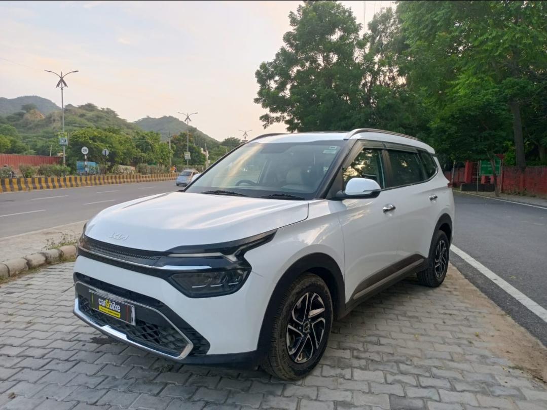 2022 Kia Carens Luxury Plus 1.5 AT Diesel 6 STR 2022 Kia Carens Luxury Plus 1.5 AT Diesel 6 STR