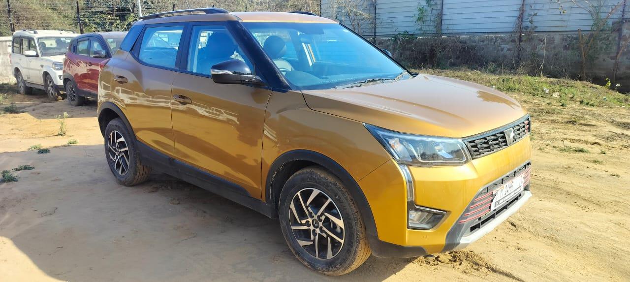 2023 Mahindra XUV300 W8 (O) Petrol 2023 Mahindra XUV300 W8 (O) Petrol