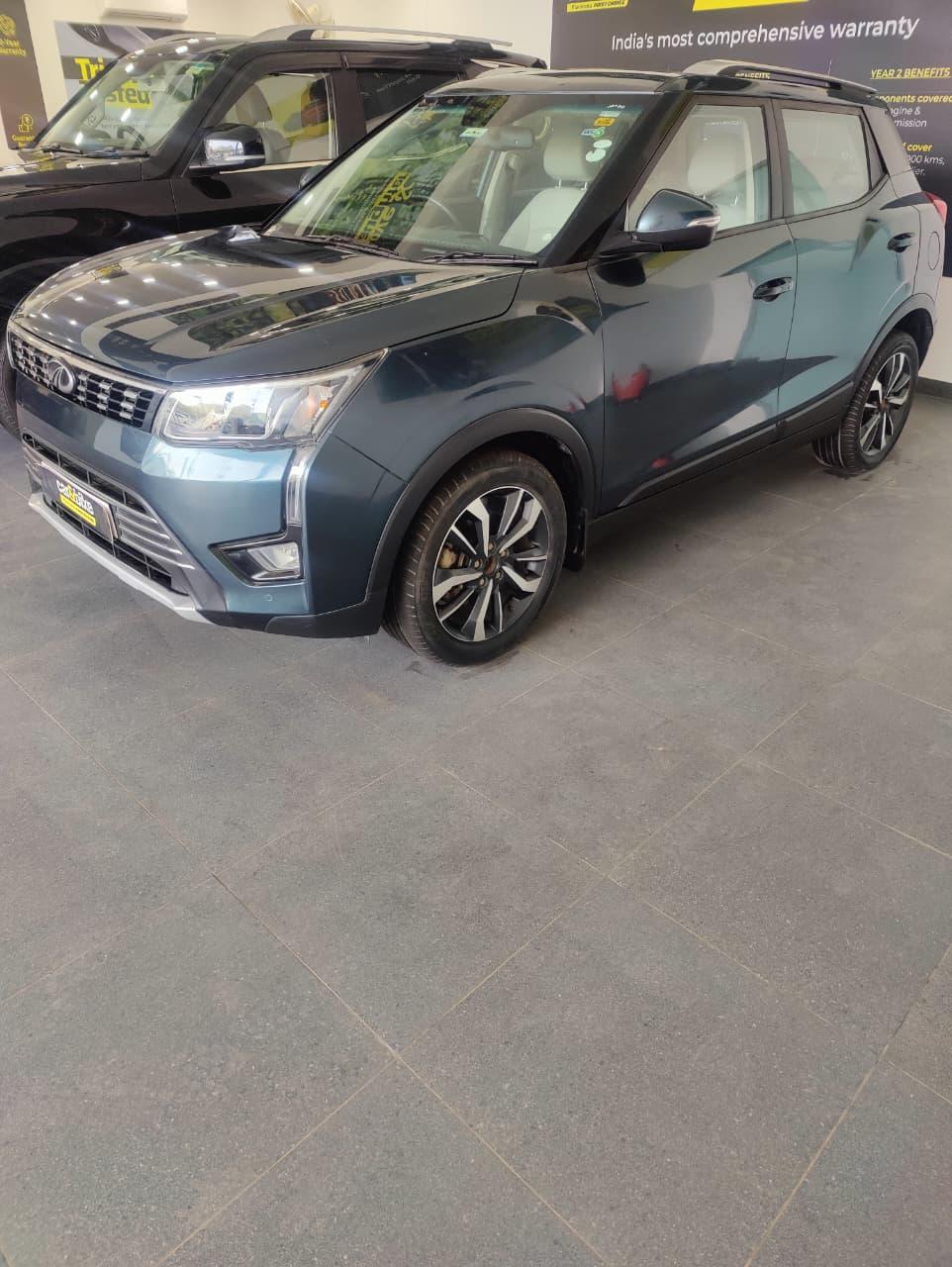 2022 Mahindra XUV300 W8 (O) Petrol 2022 Mahindra XUV300 W8 (O) Petrol