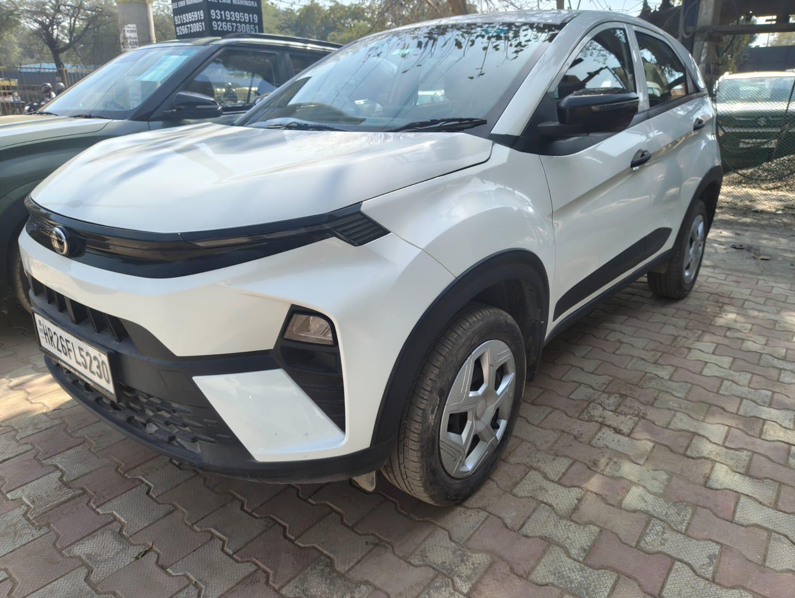 2024 Tata Nexon XZA Plus Petrol Dual Tone 2024 Tata Nexon XZA Plus Petrol Dual Tone