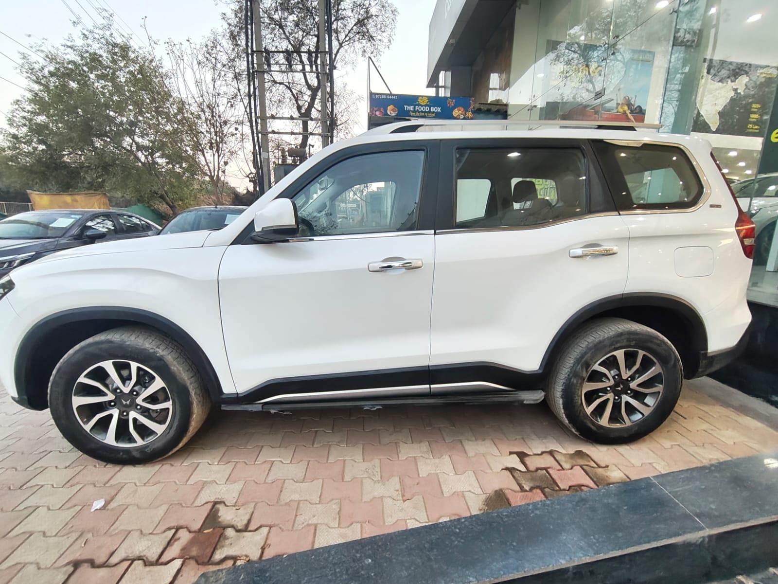 2022 Mahindra Scorpio-N Z8 7 STR AT Petrol 2022 Mahindra Scorpio-N Z8 7 STR AT Petrol