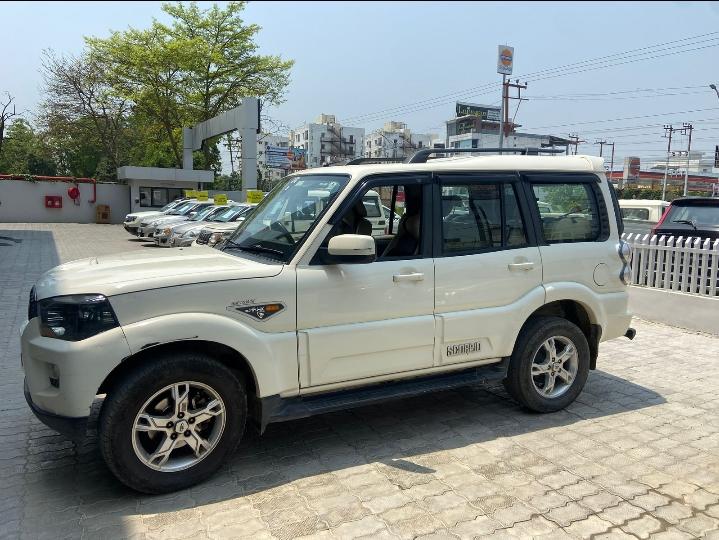 2015 Mahindra Scorpio S10 2WD 2015 Mahindra Scorpio S10 2WD