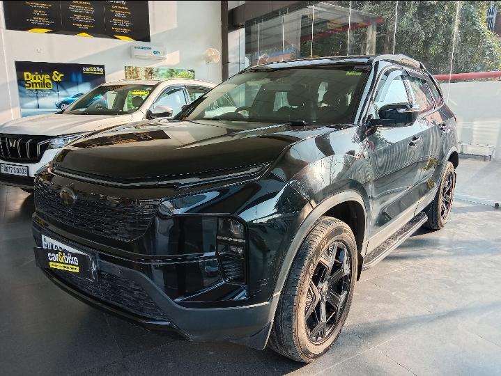 2024 Tata Safari 4X2 2024 Tata Safari 4X2