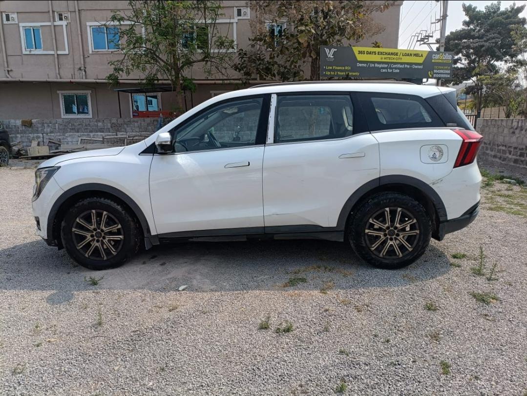 2023 Mahindra XUV700 AX7 AT Luxury Diesel 7 STR 2023 Mahindra XUV700 AX7 AT Luxury Diesel 7 STR