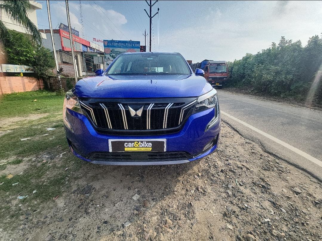 2022 Mahindra XUV700 AX7 MT Luxury Diesel 7 STR 2022 Mahindra XUV700 AX7 MT Luxury Diesel 7 STR