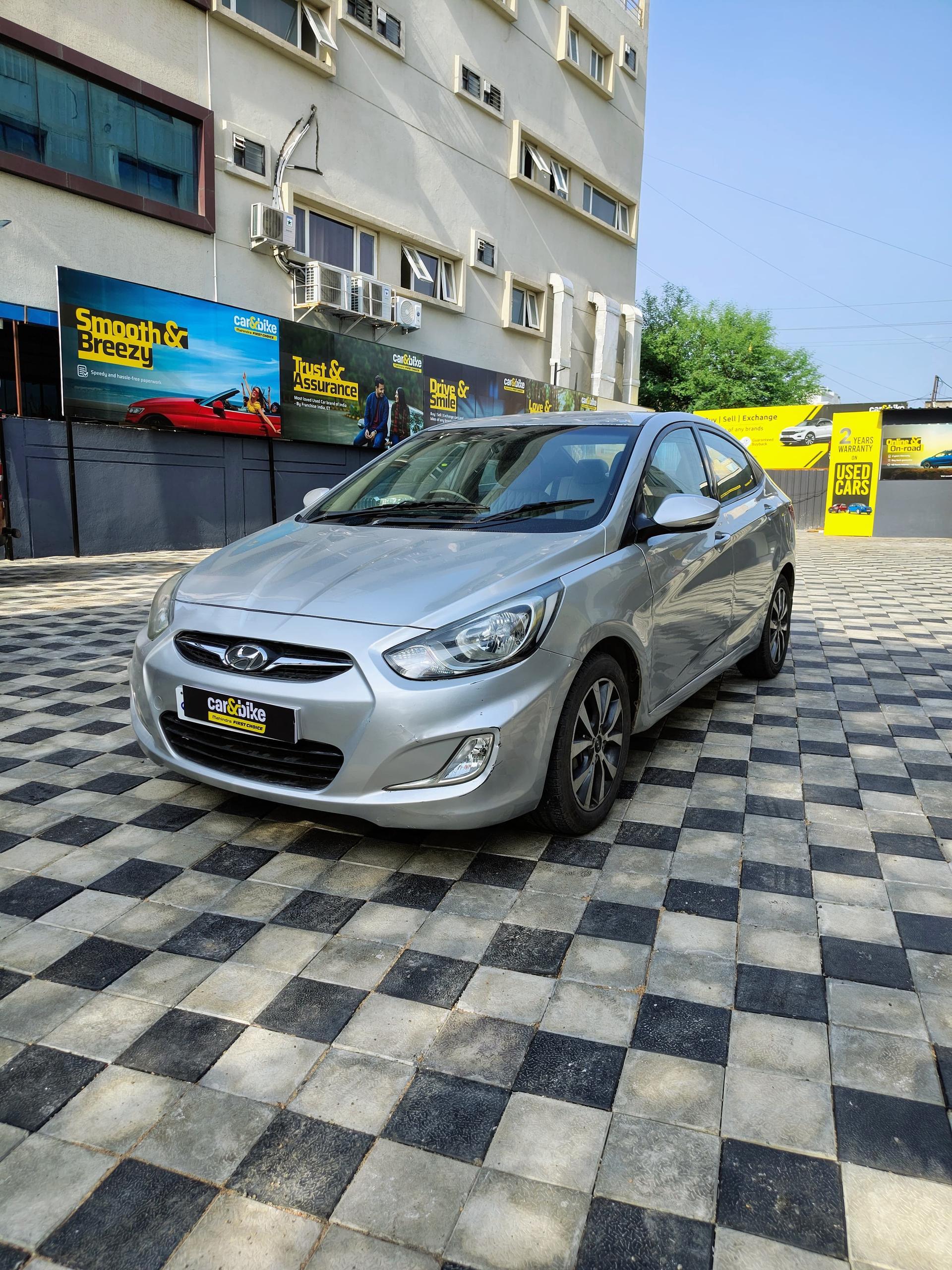 2014 Hyundai Fluidic Verna 1.6 CRDI SX 2014 Hyundai Fluidic Verna 1.6 CRDI SX