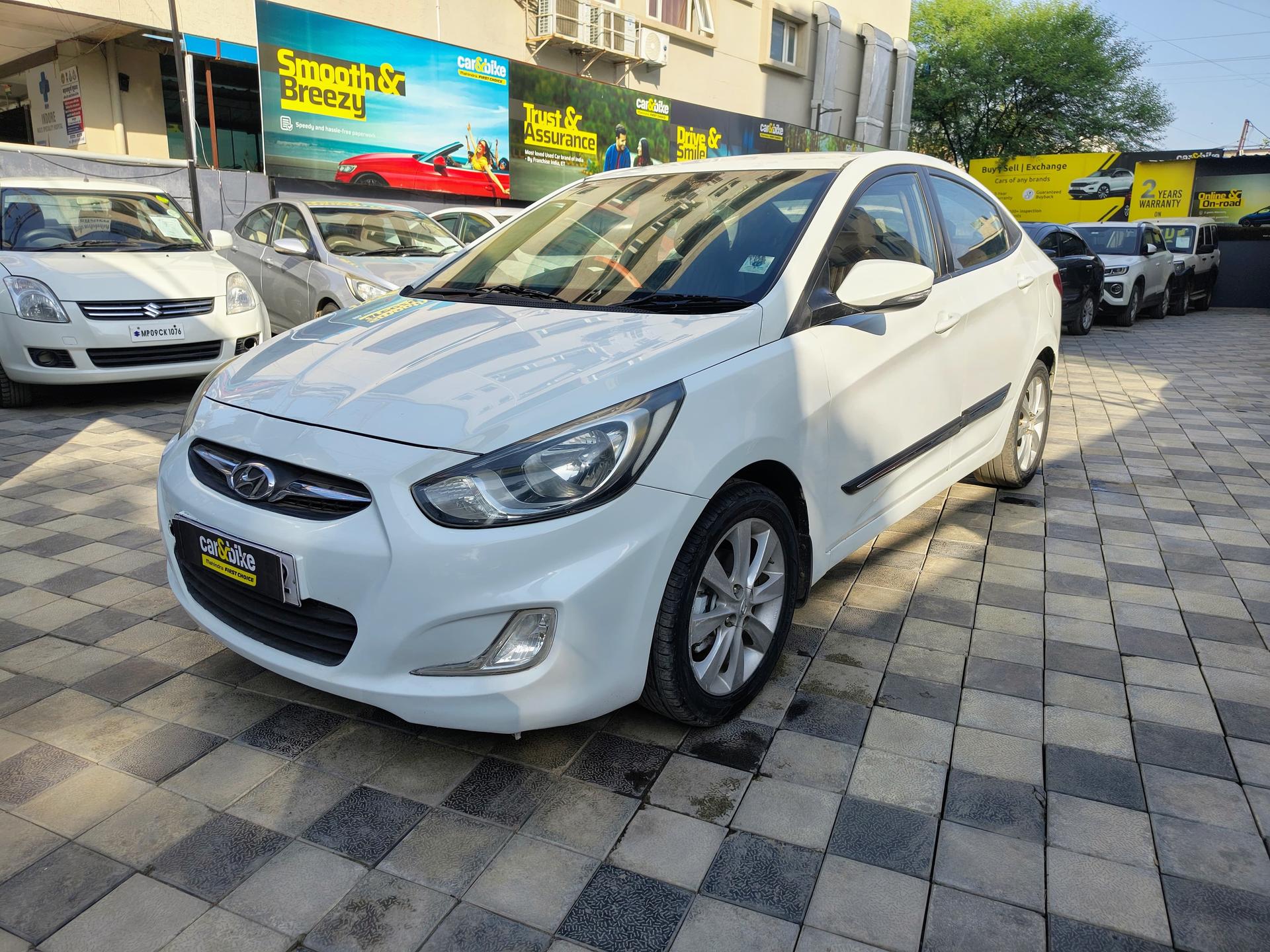 2012 Hyundai Fluidic Verna 1.6 CRDI SX 2012 Hyundai Fluidic Verna 1.6 CRDI SX