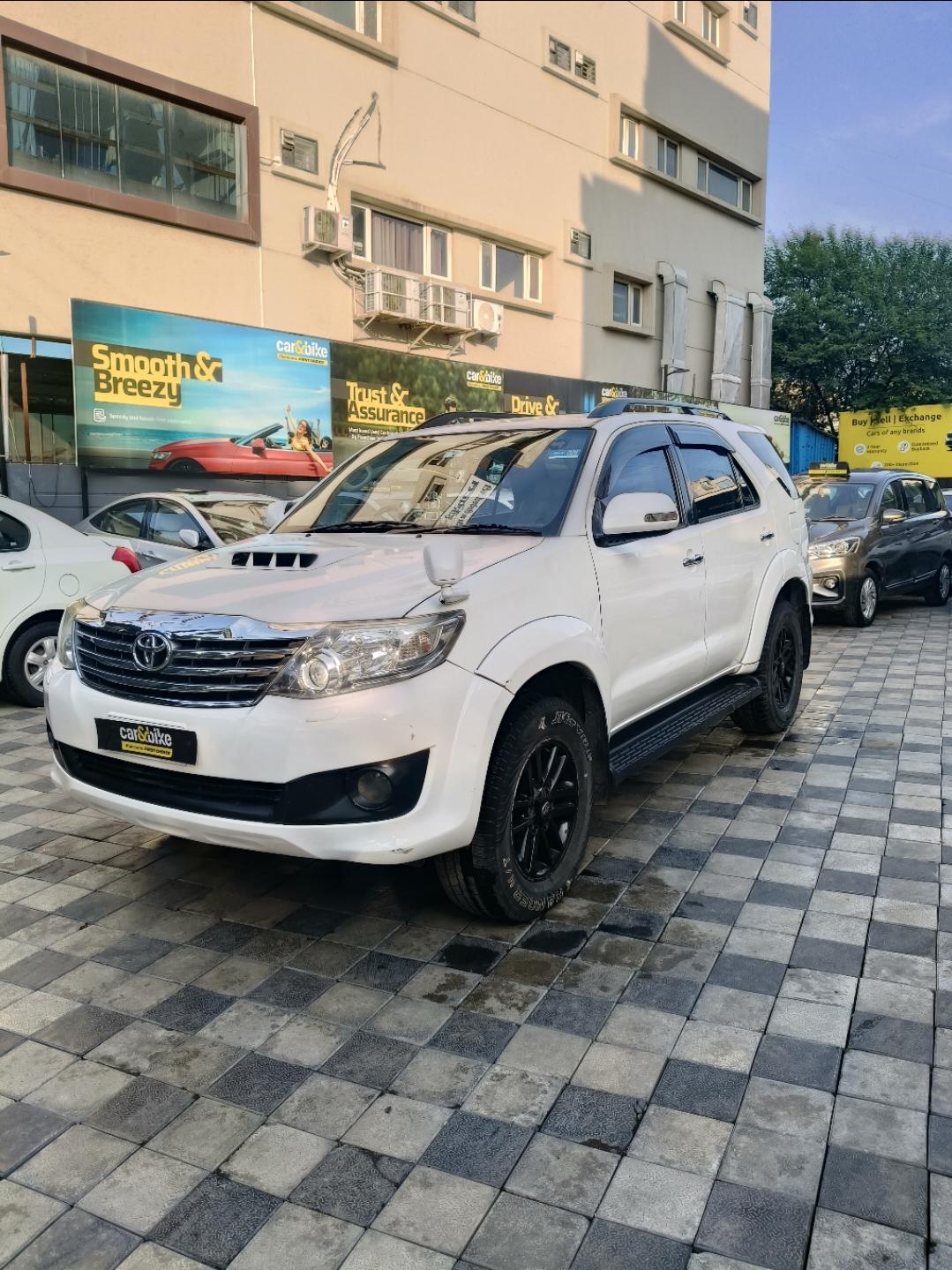 2014 Toyota Fortuner 3.0 4x4 MT 2014 Toyota Fortuner 3.0 4x4 MT
