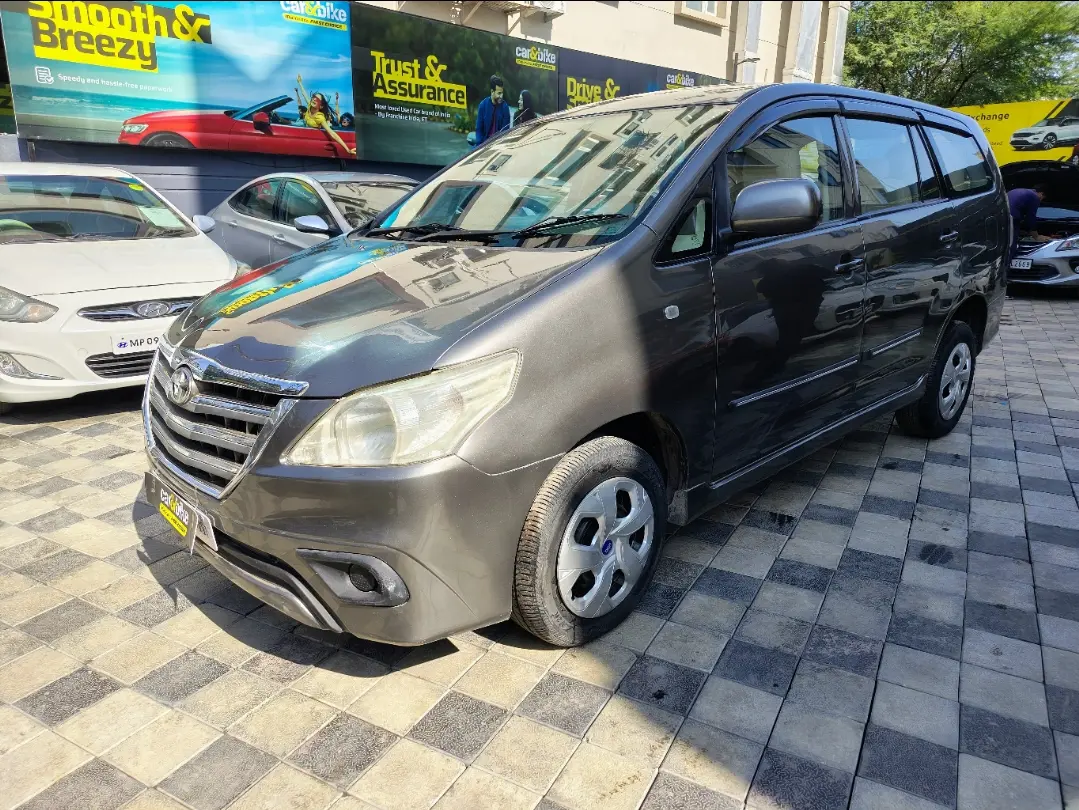 2013 Toyota Innova Euro III 2.5 G 8 Seater 2013 Toyota Innova Euro III 2.5 G 8 Seater