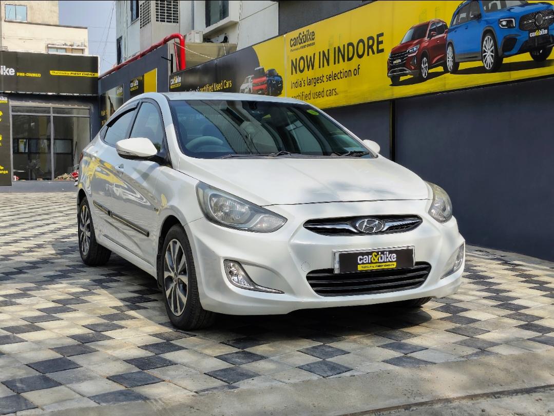 2014 Hyundai Fluidic Verna 1.6 CRDI SX 2014 Hyundai Fluidic Verna 1.6 CRDI SX