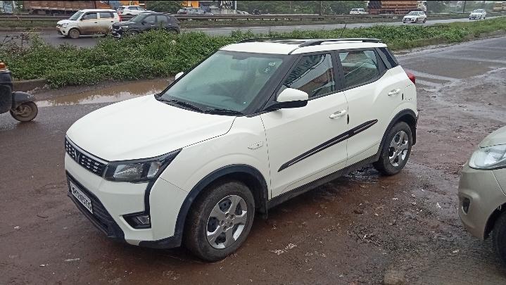 Used 2023 Mahindra XUV300, Armament, Pune  Used 2023 Mahindra XUV300, Armament, Pune
