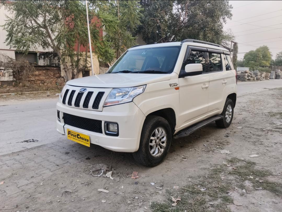 2015 Mahindra TUV300 T8 2015 Mahindra TUV300 T8