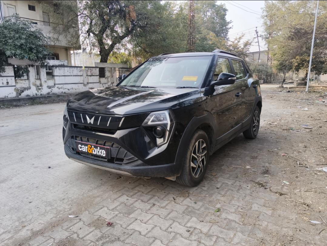 2024 Mahindra XUV 3XO AX5 1.5 Turbo Diesel 2024 Mahindra XUV 3XO AX5 1.5 Turbo Diesel