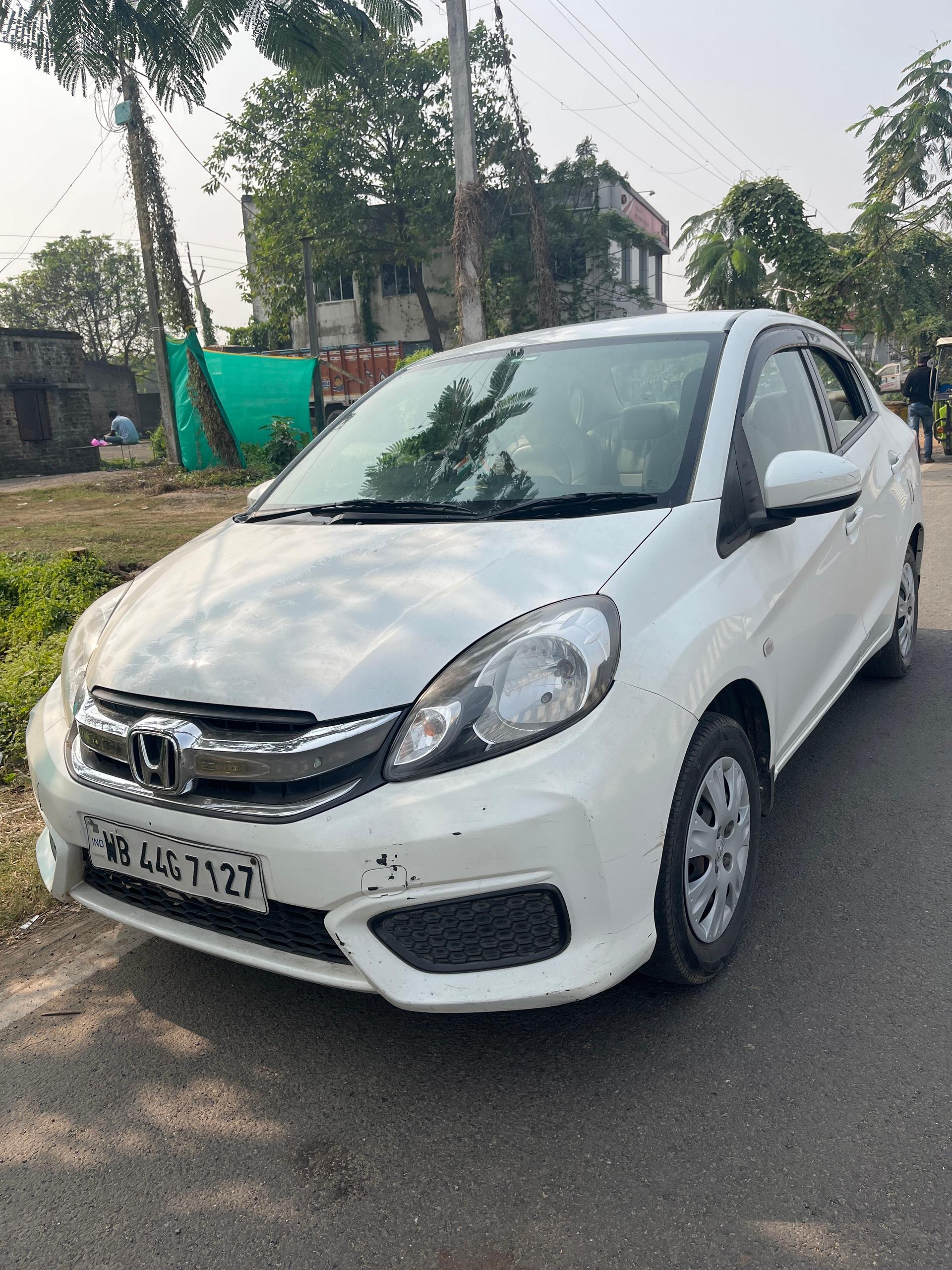 2016 Honda Amaze Pride Edition Petrol 2016 Honda Amaze Pride Edition Petrol