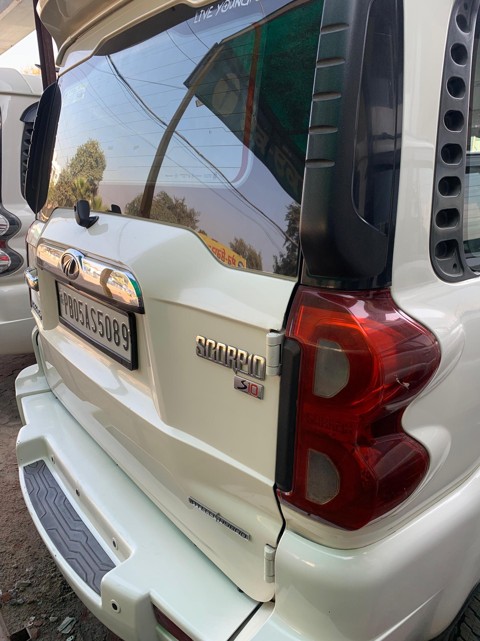 2016 Mahindra Scorpio S10 2WD 2016 Mahindra Scorpio S10 2WD